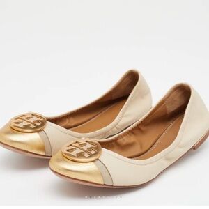 Like new Tory Burch gold and ivory flats sz 8